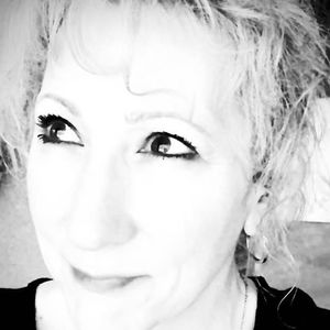 Meet your Posher, Laurie